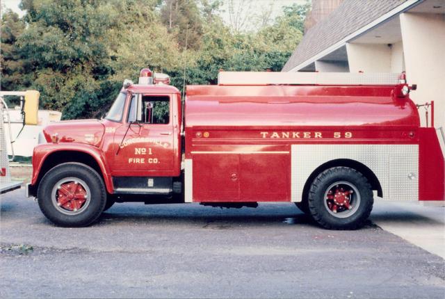1970 International tanker
Retired in 1989 - Sold to Bethel Twp. Pennsylvania Fire Co